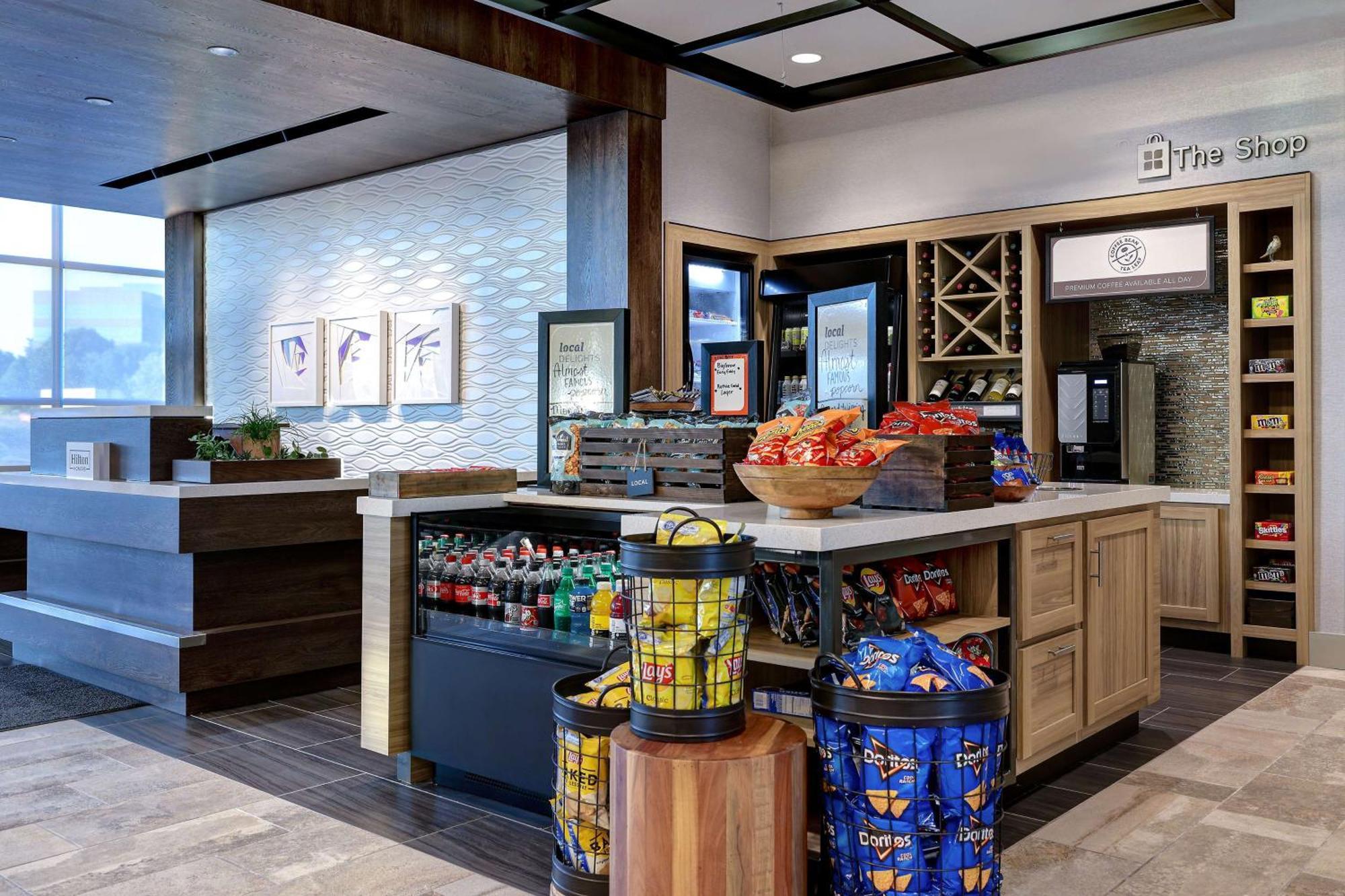 Hilton Garden Inn Cedar Rapids Exterior foto